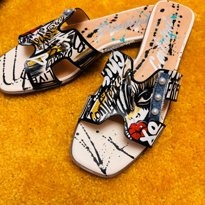 Size 9.5: White  Statement Slides