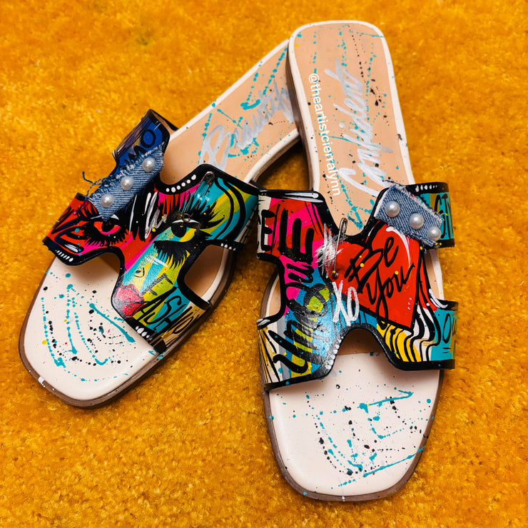 Size 11: White  Be You Statement Slides