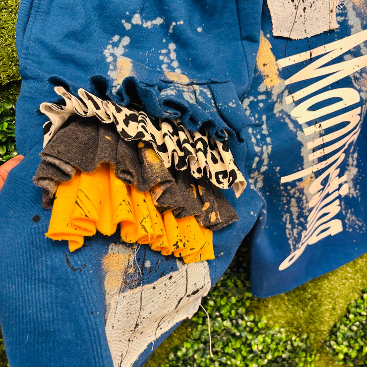 Men’s Fit Size LARGE Blue Manifesting Sweat Shorts
