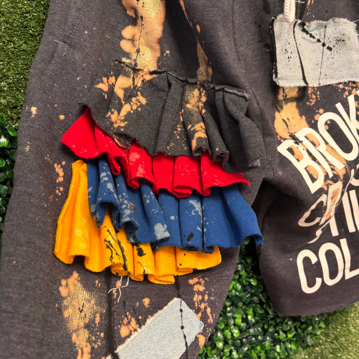 Men’s Fit Size MEDIUM Dark Gray  Broken Crayons  Sweat Shorts