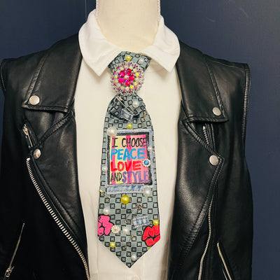 95-  I Choose Peace Love and Style  Tie